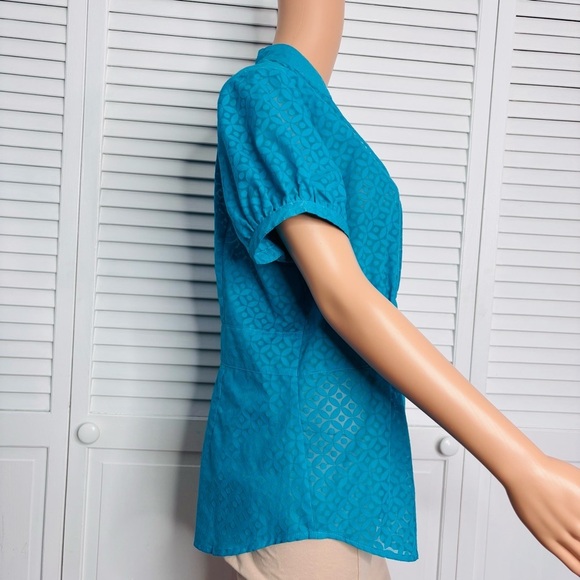 ATTENTION Semi Sheer Short Sleeve Button Down Blouse in Blue Size Large - Picture 4 of 8